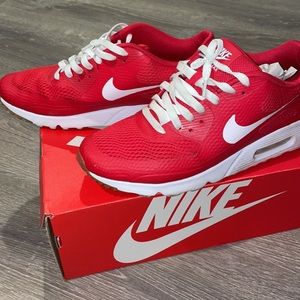 Air Max 99 Ultra Essential size 9.5